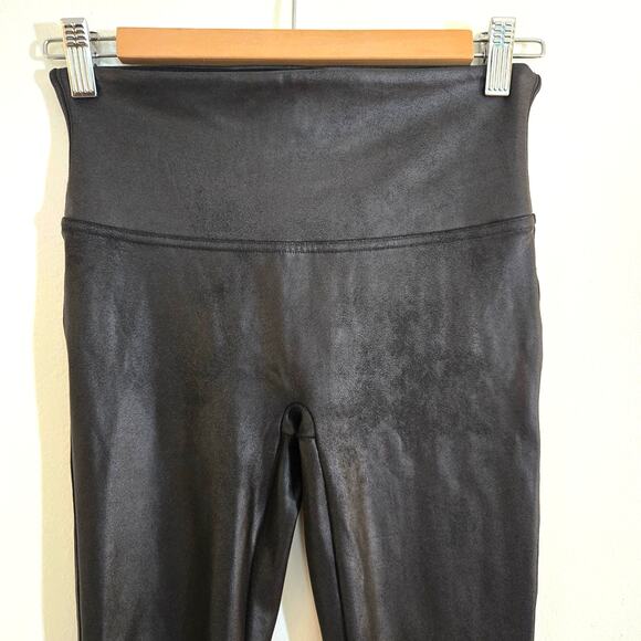 SPANX Faux Leather High-Waisted Leggings Black Medium Petite - Picture 2 of 8